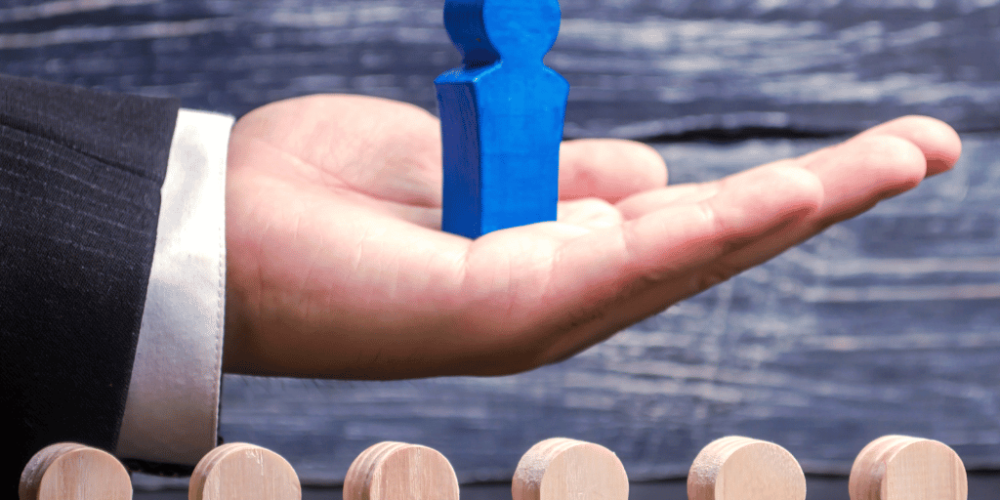 16.04. Personalblatt Entwicklung